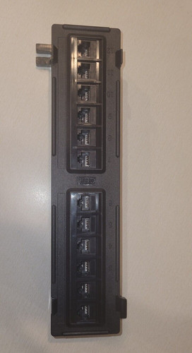 New port vertical cat6 - 1,